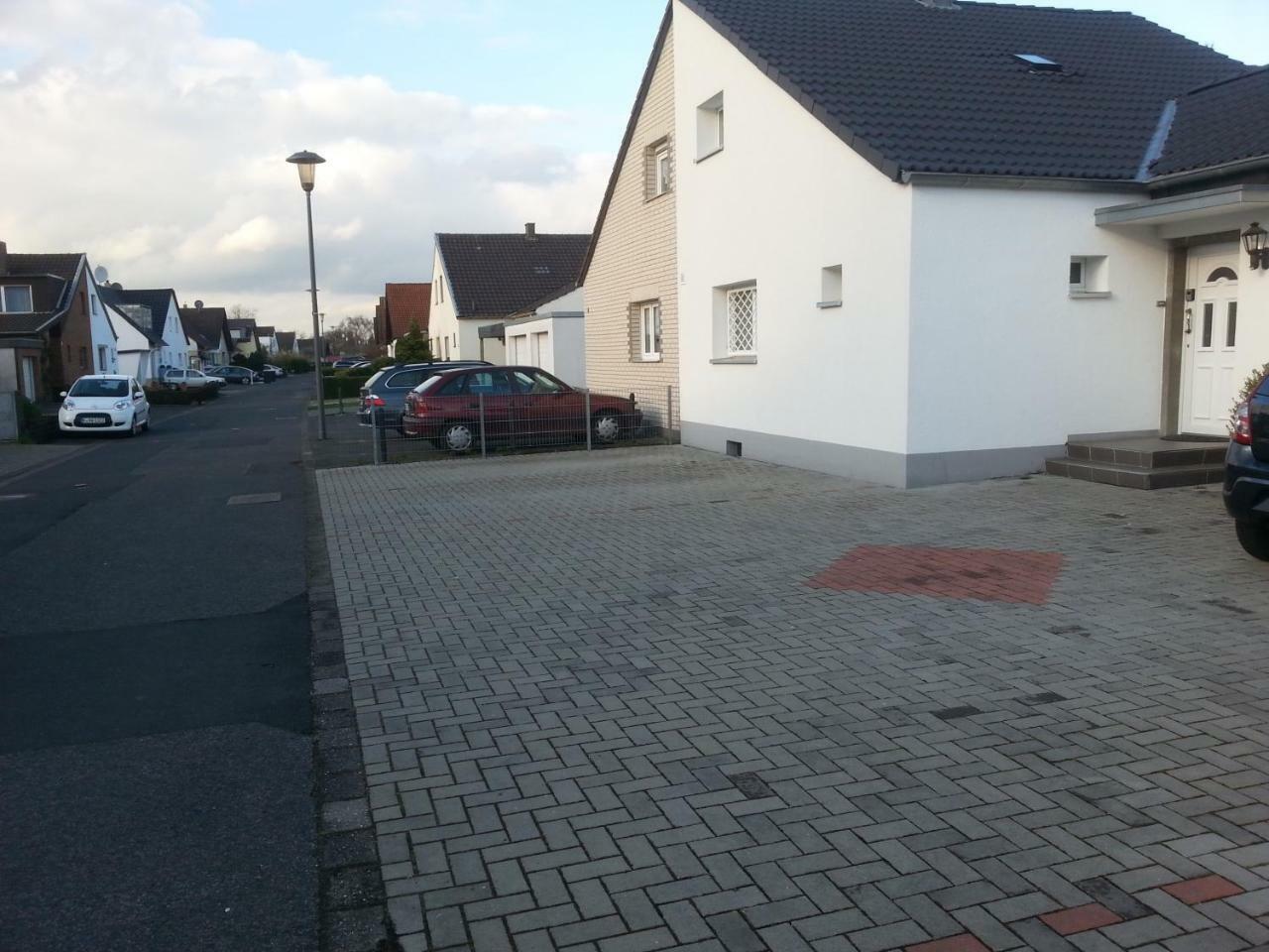 Wohnzeit-Koeln Villa Exterior photo
